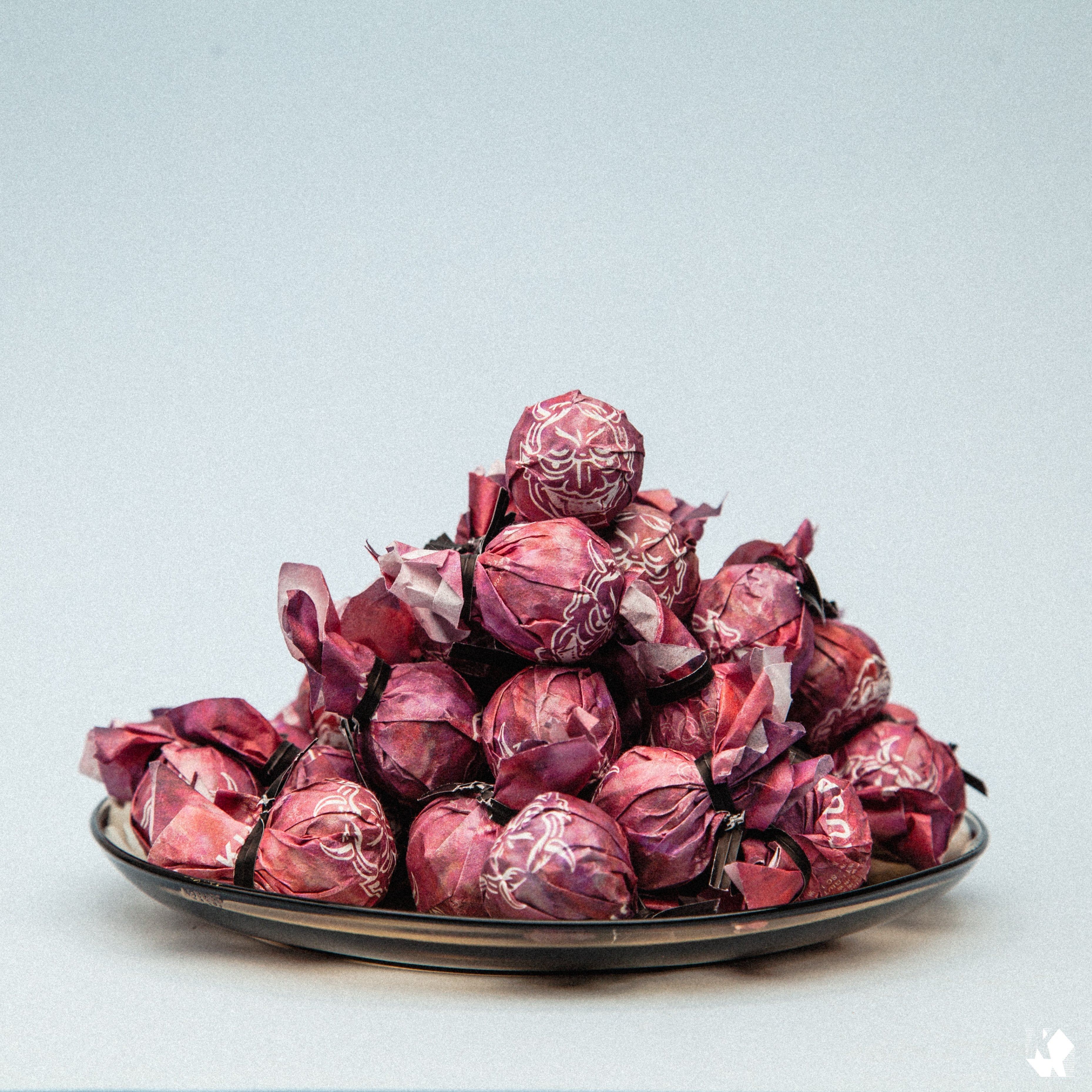 2020 'Electroflowercandy' White Tea Ball