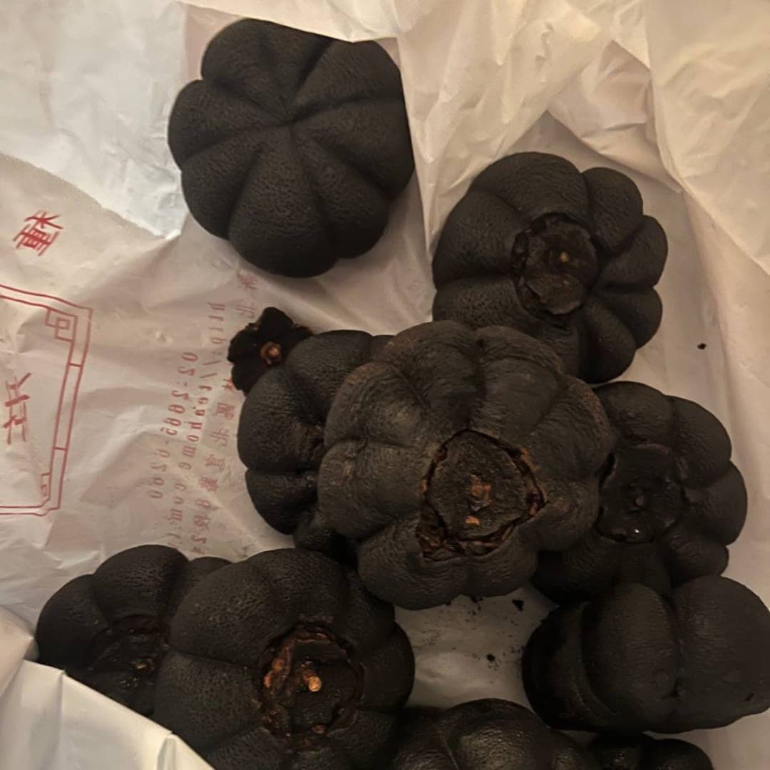 Aged Oolong in Pomelo Taiwan 2013 | Xinzhu Suan Gan Cha