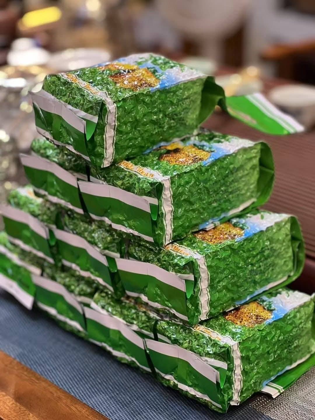 2025 Jasmine Dragon Pearl Flower Tea